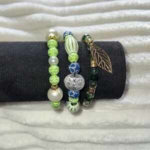 Elegant Beaded Bracelet Set with Leaf Charm